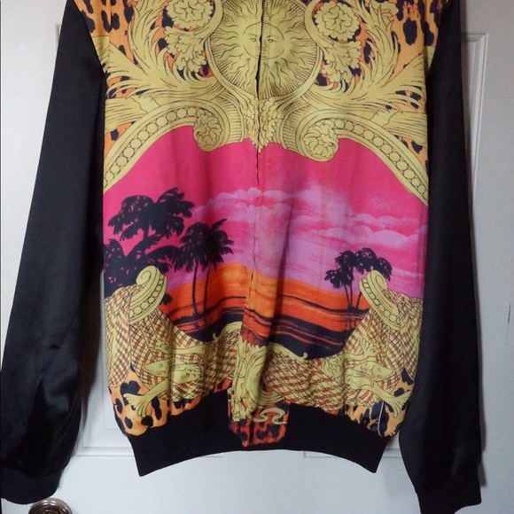 Sporty “Versace Style” fashion Jacket - Picture 2 of 3